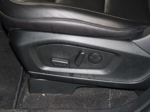 Used 2023 Ford Explorer XLT w/ Equipment Group 202A image 16