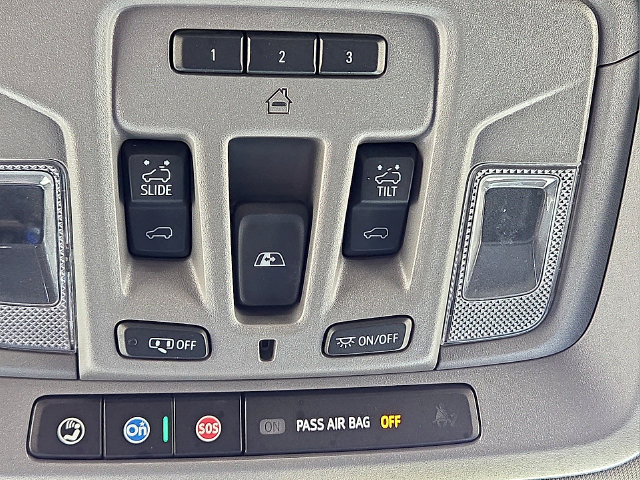 Used 2022 GMC Sierra 2500 Denali AWD/4WD image 21