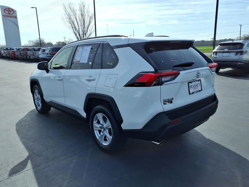 Used 2019 Toyota RAV4 XLE w/ Convenience Package image 5