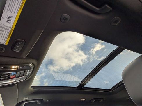 New 2025 Jeep Grand Cherokee L Limited image 10