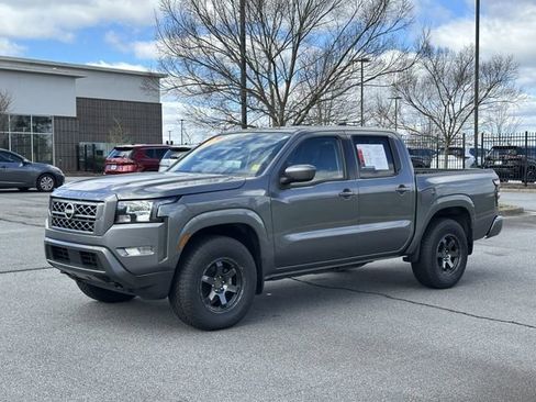 Certified 2023 Nissan Frontier SV w/ SV Convenience Package image 3