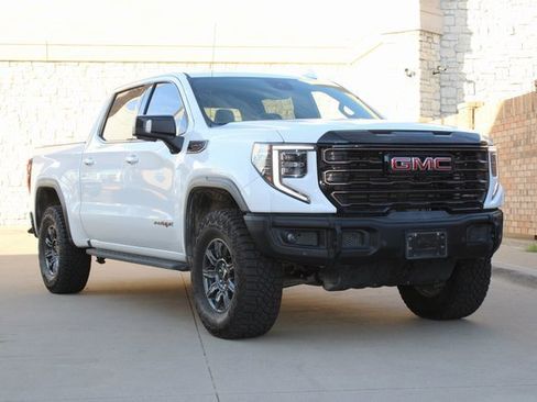 Used 2024 GMC Sierra 1500 AT4X image 2