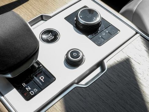New 2027 Land Rover Range Rover SE AWD/4WD image 31