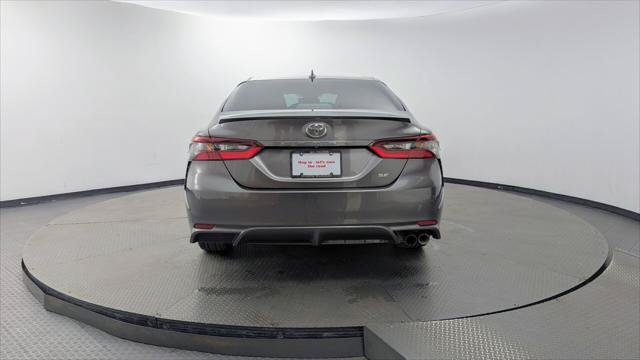 Used 2022 Toyota Camry SE FWD image 7