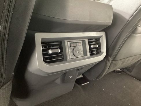 New 2026 Ford F250 Lariat w/ Black Appearance Package AWD/4WD image 13