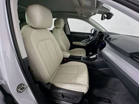 Used 2021 Audi Q3 2.0T Premium Plus w/ Premium Plus Package image 29