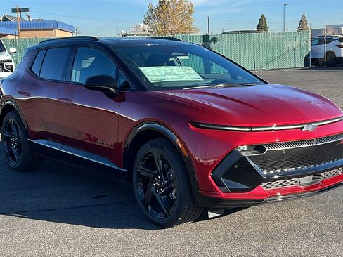 New 2026 Chevrolet Equinox EV RS image 3