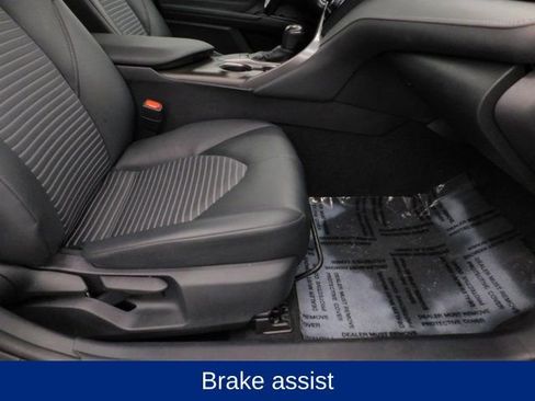 Used 2024 Toyota Camry SE image 33