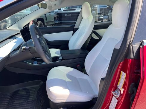 Used 2020 Tesla Model 3 Standard Range Plus RWD image 24