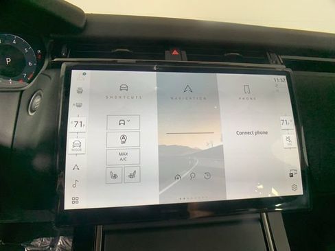 Certified 2025 Land Rover Range Rover Velar S image 19