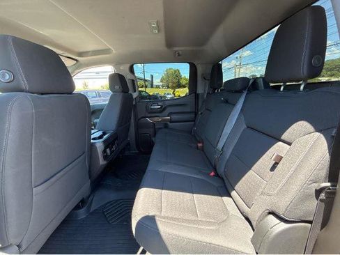 Used 2021 Chevrolet Silverado 1500 LT Trail Boss w/ Bed Protection Package AWD/4WD image 18