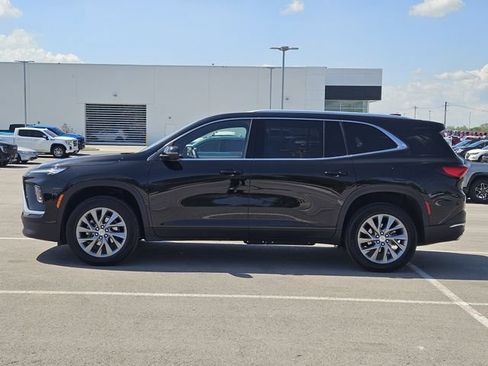Used 2025 Buick Enclave Preferred FWD image 4