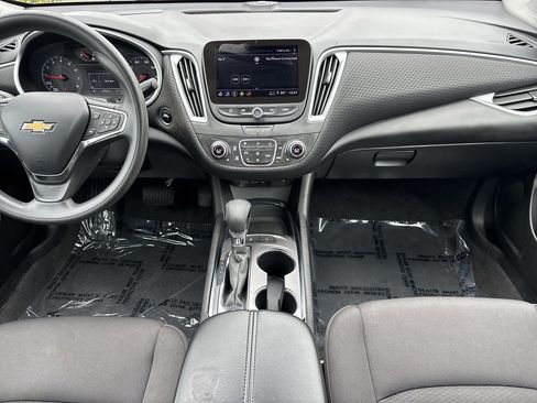 Used 2024 Chevrolet Malibu LT FWD image 14