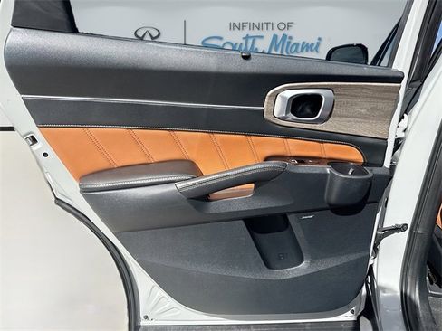 Used 2023 Kia Sorento SX Prestige image 27