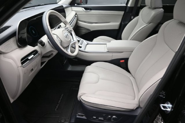 Used 2025 Hyundai Palisade Calligraphy AWD/4WD image 10