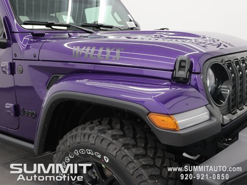 New 2026 Jeep Gladiator Sport AWD/4WD image 23