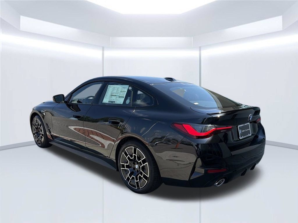 New 2026 BMW 430i w/ M Sport Package RWD image 4