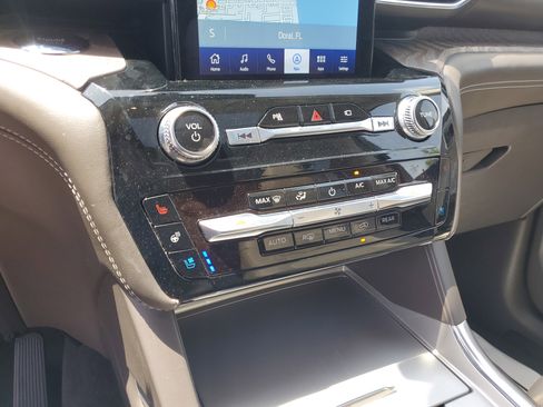 Used 2022 Ford Explorer Platinum w/ Equipment Group 601A image 20