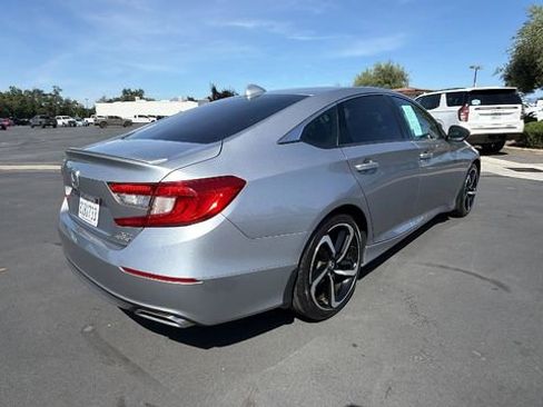 Used 2020 Honda Accord Sport image 4