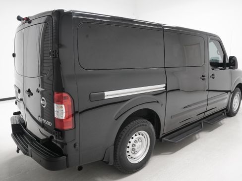 Used 2017 Nissan NV 3500 S w/ Power Package RWD image 4