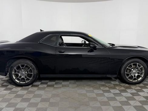 Used 2017 Dodge Challenger GT w/ Driver Convenience Group AWD/4WD image 10