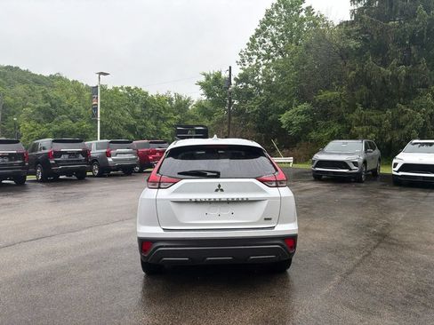 Used 2023 Mitsubishi Eclipse Cross LE AWD/4WD image 4