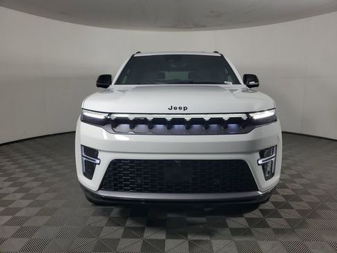 New 2026 Jeep Grand Wagoneer Limited image 9