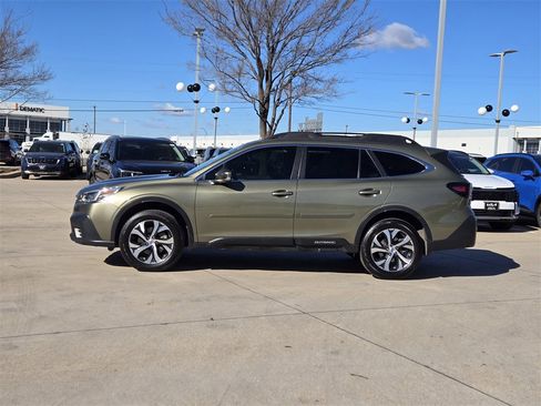 Used 2022 Subaru Outback Limited image 12