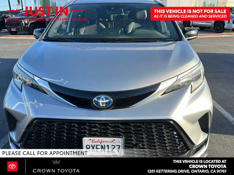 Used 2021 Toyota Sienna XSE w/ XSE Plus Package FWD image 5