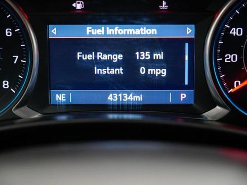 Used 2019 Chevrolet Equinox Premier FWD image 33