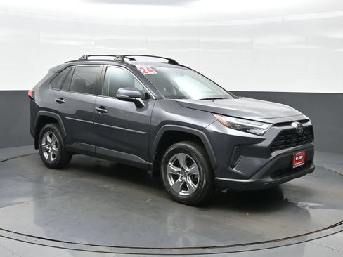 Used 2024 Toyota RAV4 XLE AWD/4WD image 8