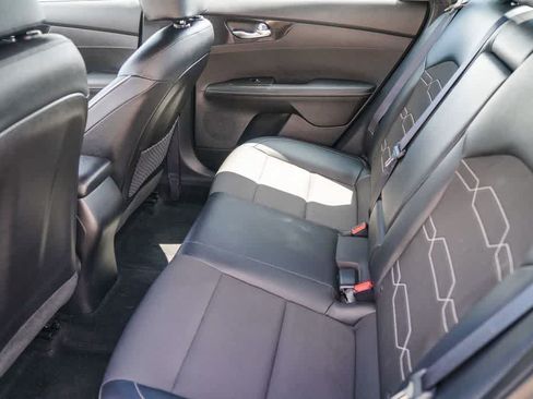 Certified 2023 Kia Forte GT-Line FWD image 17