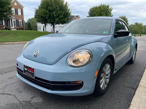 Used 2015 Volkswagen Beetle 1.8T FWD image 2