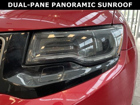 Used 2018 Jeep Grand Cherokee Trackhawk AWD/4WD image 5