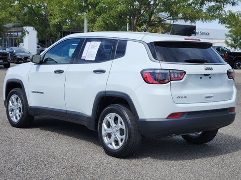 Used 2024 Jeep Compass Sport AWD/4WD image 8