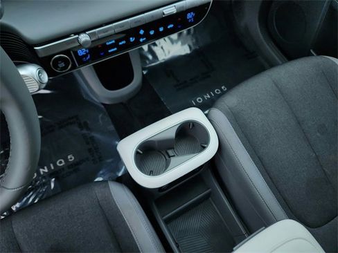 Used 2023 Hyundai Ioniq 5 SE w/ Cargo Package image 18