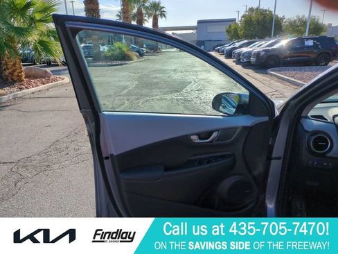 Used 2021 Hyundai Kona Limited AWD/4WD image 13