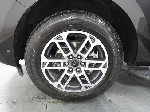 Certified 2025 Ford Expedition Active AWD/4WD image 48