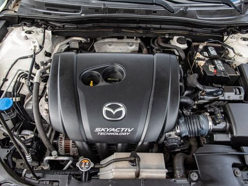 Used 2018 MAZDA MAZDA3 Grand Touring image 30