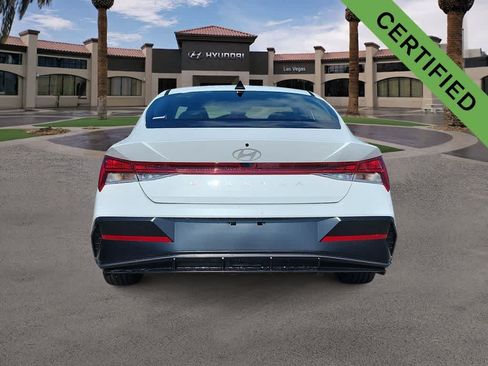 Used 2025 Hyundai Elantra SEL FWD image 7