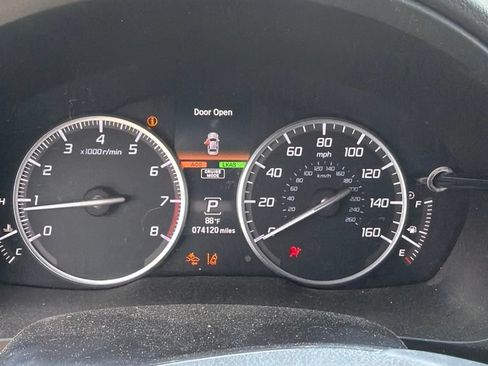 Used 2017 Acura ILX FWD image 9