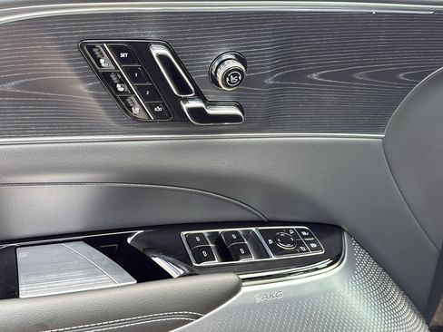 New 2026 Cadillac Lyriq Premium Luxury image 11