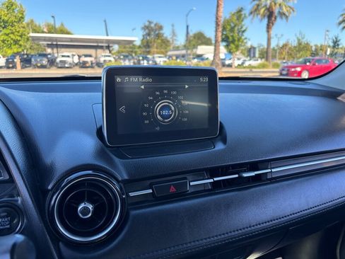 Used 2018 Toyota Yaris iA FWD image 15