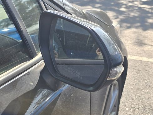 Used 2019 Toyota Corolla SE FWD image 18