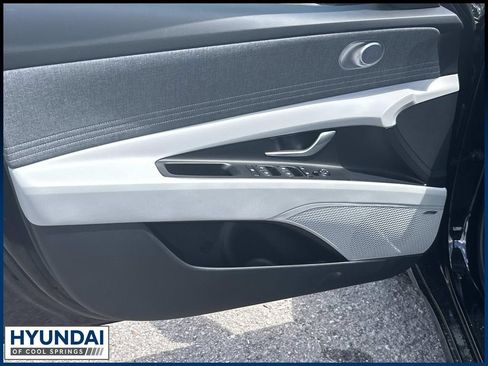 New 2026 Hyundai Elantra Limited FWD image 15