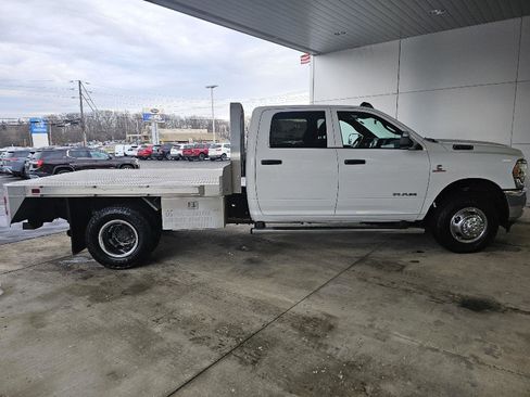 Used 2021 RAM 3500 Tradesman w/ Chrome Appearance Group image 6
