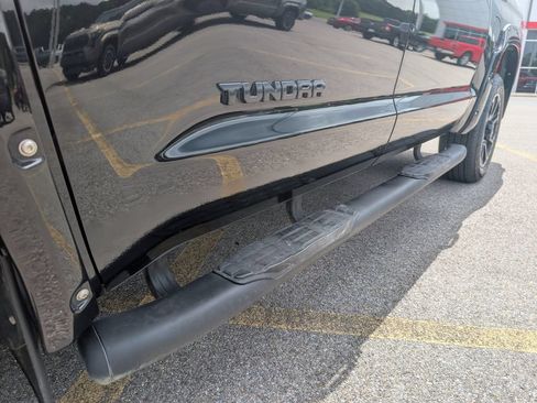 Used 2019 Toyota Tundra SR5 w/ SR5 Upgrade Package RWD image 10