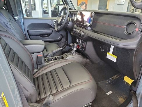 New 2025 Jeep Wrangler Unlimited Rubicon w/ Safety Group AWD/4WD image 13