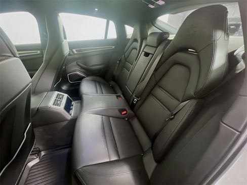 Certified 2023 Porsche Panamera 4 image 24