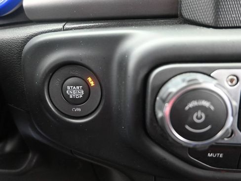 Used 2022 Jeep Wrangler Unlimited Sport AWD/4WD image 21